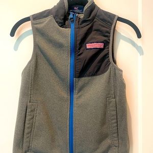 Vineyard Vines boys fleece vest!